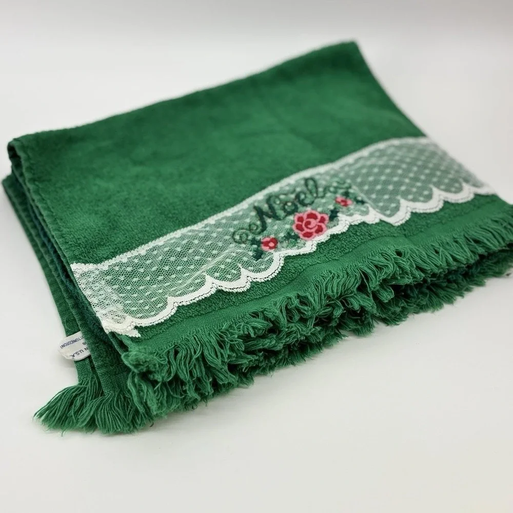 Vtg Lot Of 3 Green Christmas Finger Tip Hand Guest Towels Embroidered Noel Pooh‎